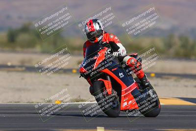 media/Nov-12-2023-SoCal Trackdays (Sun) [[5d1fba4e7d]]/Turn 14 (1035am)/